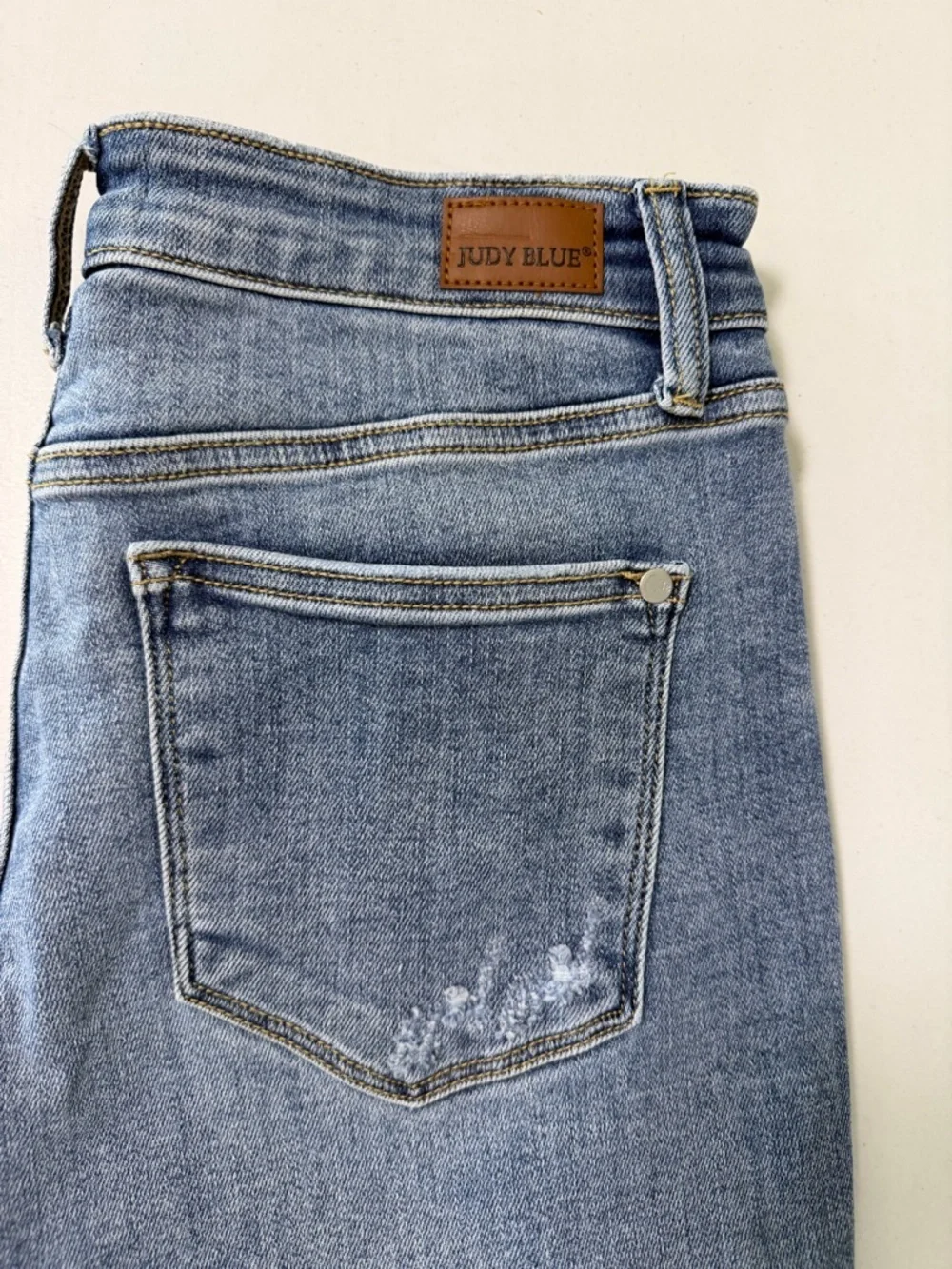 Judy Blue Jeans Womens 9/29 Distressed High Waist Wide Leg Cropped JB82256LT-CO - Picture 3 of 16